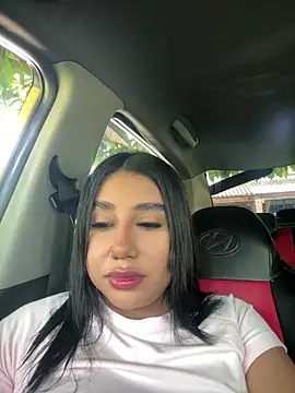 Snapshot of Sophie_Dreamss chatting on October 3, 7:41 pm Sophie Dreamss online show from October 3, 7:41 pm