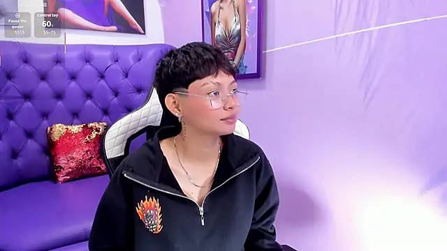 Snapshot of tefi_meow chatting on September 24, 12:26 pm tefi meow online show from September 24, 12:26 pm