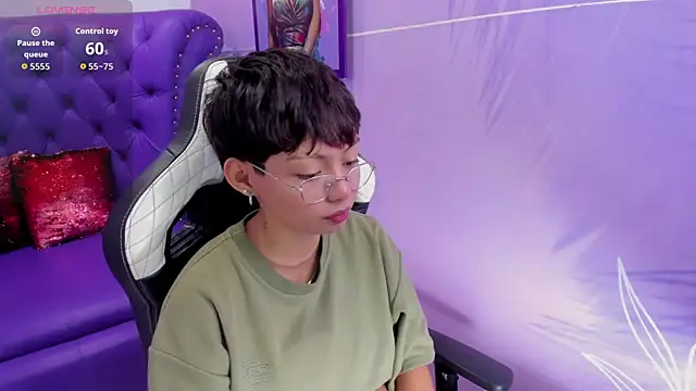 Snapshot of tefi_meow chatting on October 15, 12:19 pm tefi meow online show from October 15, 12:19 pm