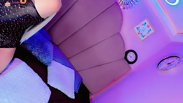 Snapshot of Nauthy_girl chatting on October 11, 12:41 pm Nauthy girl online show from October 11, 12:41 pm