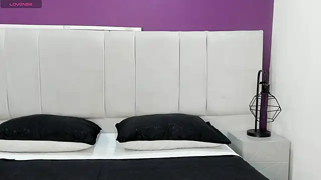 NiraLux online show from October 6, 1:06 pm