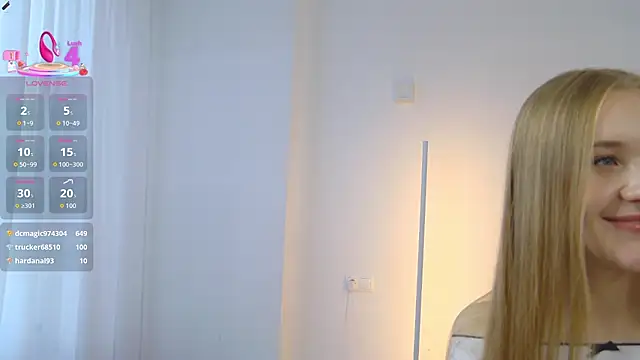 KumiKruz online show from September 27, 2:57 pm