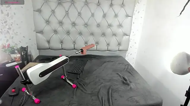 michelle perla online show from November 20, 1:23 pm