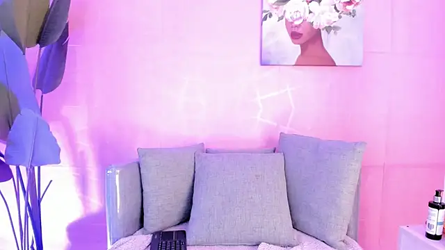 Snapshot of angelica_cute12 chatting on October 27, 8:47 pm angelica cute12 online show from October 27, 8:47 pm