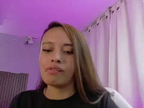 Miss foxxy  online show from September 10, 4:45 am