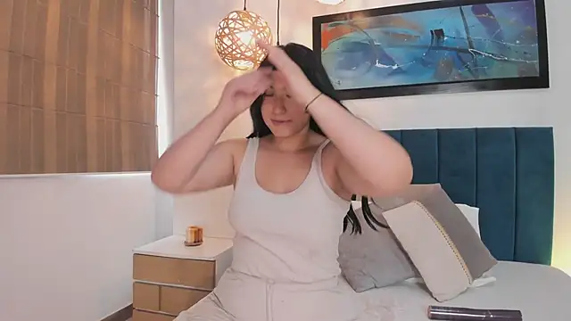 Snapshot of MaraRosenthal chatting on September 23, 6:06 pm MaraRosenthal online show from September 23, 6:06 pm