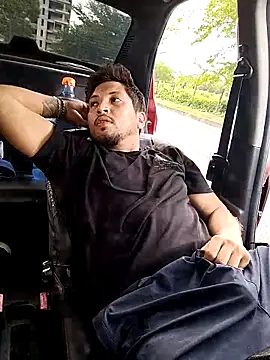 Snapshot of roxyrougee chatting on October 27, 8:58 pm roxyrougee online show from October 27, 8:58 pm