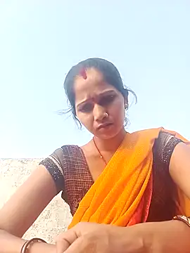 Snapshot of Jooli_xx chatting on October 9, 11:03 am Jooli xx online show from October 9, 11:03 am