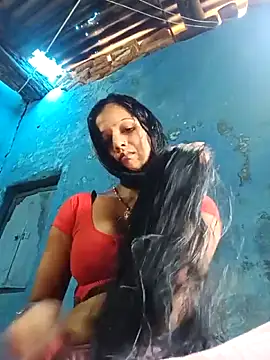 Snapshot of Jooli_xx chatting on October 3, 8:30 am Jooli xx online show from October 3, 8:30 am