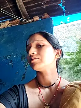 Snapshot of Jooli_xx chatting on September 24, 4:11 am Jooli xx online show from September 24, 4:11 am