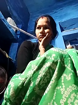 Snapshot of Jooli_xx chatting on October 15, 11:51 pm Jooli xx online show from October 15, 11:51 pm