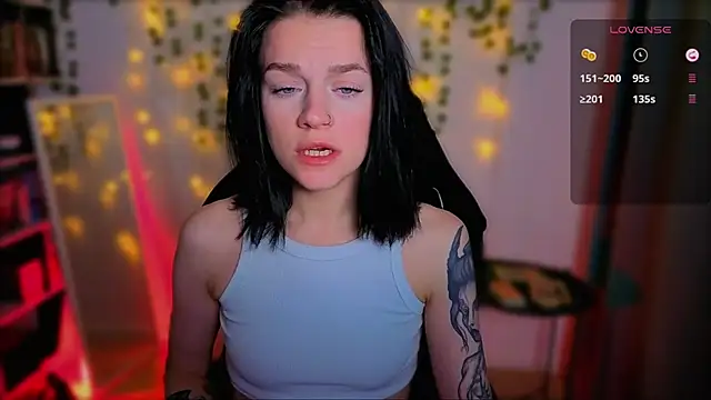 raspberry  girl  online show from September 17, 9:24 pm