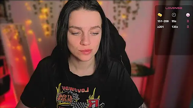 raspberry  girl  online show from October 22, 10:26 pm