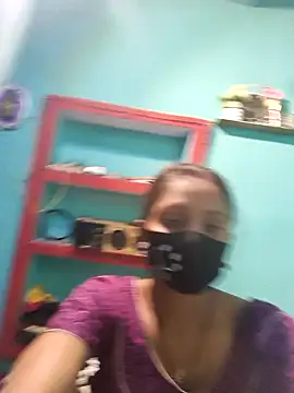 Snapshot of posewith chatting on October 15, 7:00 am posewith online show from October 15, 7:00 am