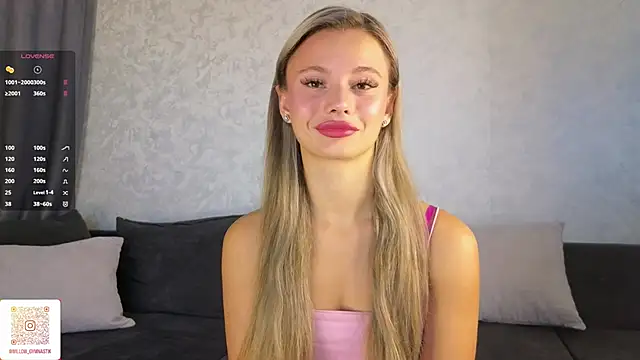 Snapshot of NaughtySeraphine chatting on October 26, 6:09 am NaughtySeraphine online show from October 26, 6:09 am