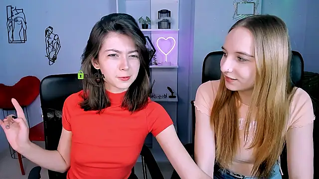 kitniss dreamy online show from January 19, 1:29 pm