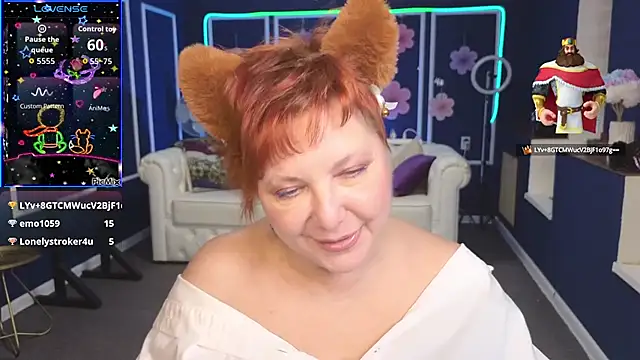 Kira Kenett online show from September 28, 6:46 pm