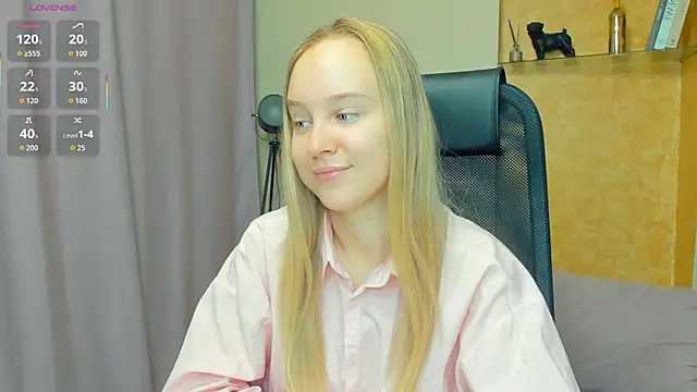 SoonMoor online show from November 25, 7:47 pm