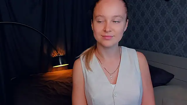 SoonMoor online show from September 13, 6:05 pm