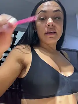 TiffanyyLam online show from October 11, 11:47 am