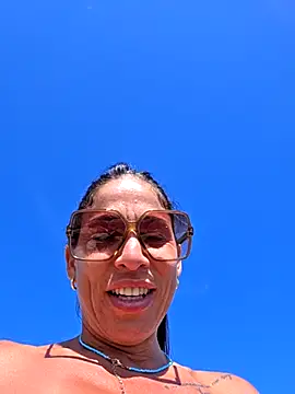 Snapshot of sexy7883 chatting on September 22, 12:36 pm sexy7883 online show from September 22, 12:36 pm