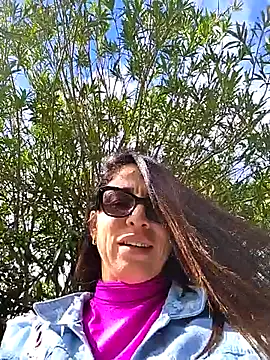 Snapshot of sexy7883 chatting on October 23, 11:49 am sexy7883 online show from October 23, 11:49 am