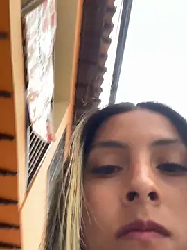 Snapshot of Berta_arevalo_blsd chatting on October 9, 8:57 pm Berta arevalo blsd online show from October 9, 8:57 pm