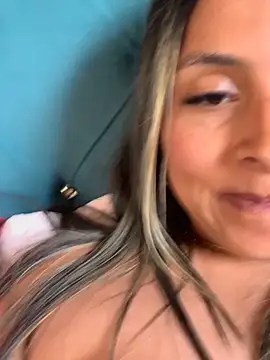 Snapshot of Berta_arevalo_blsd chatting on September 21, 9:13 pm Berta arevalo blsd online show from September 21, 9:13 pm