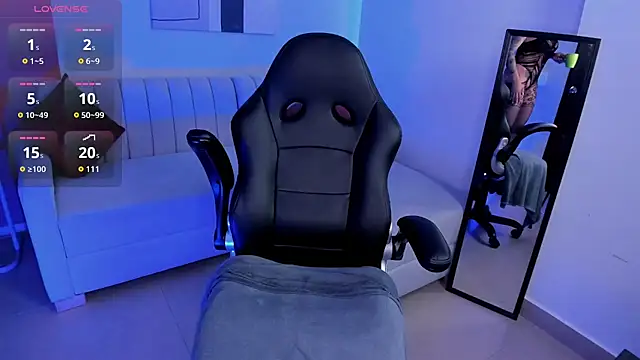 Snapshot of Irina_vasilieva chatting on September 17, 4:05 pm Irina vasilieva online show from September 17, 4:05 pm