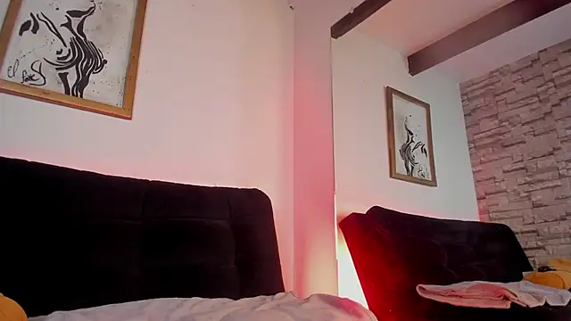 Snapshot of LolaXXXperience chatting on October 1, 11:48 am LolaXXXperience online show from October 1, 11:48 am