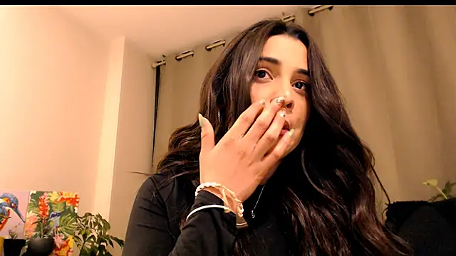 Snapshot of lanzybloom chatting on October 14, 2:14 am lanzybloom online show from October 14, 2:14 am