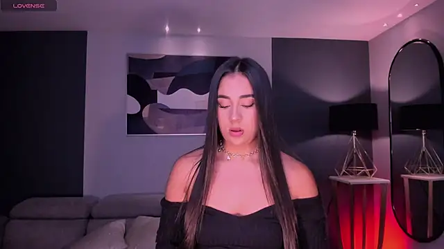 Snapshot of SussyBellX chatting on October 25, 10:16 pm SussyBellX online show from October 25, 10:16 pm