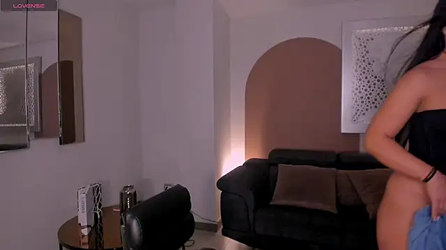 Snapshot of SussyBellX chatting on September 10, 8:09 pm SussyBellX online show from September 10, 8:09 pm