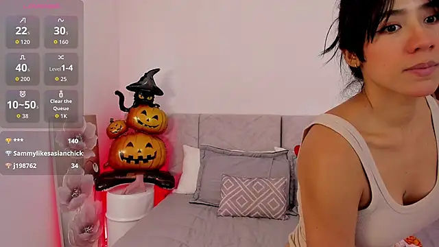 Snapshot of GinebraBrown chatting on October 17, 6:44 pm GinebraBrown online show from October 17, 6:44 pm