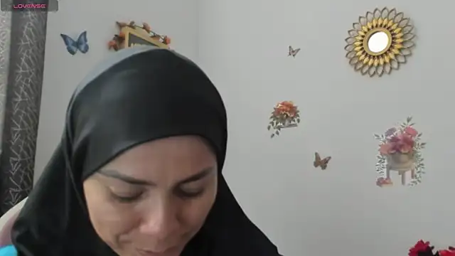 dalila kemur online show from April 14, 3:01 pm