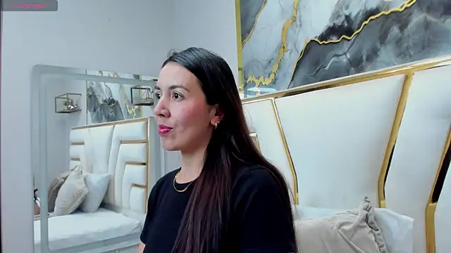 IssabellaEvans online show from September 10, 11:05 pm