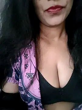 Deepa Sharma143 online show from October 22, 2:05 am