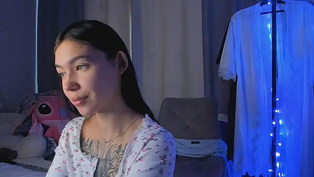 Snapshot of ArianaWalker77 chatting on October 13, 3:20 am ArianaWalker77 online show from October 13, 3:20 am