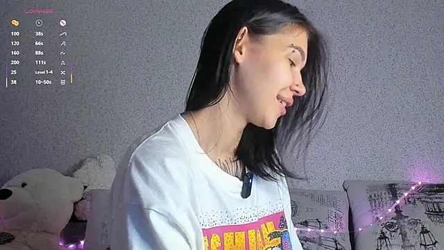 Snapshot of ArianaWalker77 chatting on September 18, 3:49 am ArianaWalker77 online show from September 18, 3:49 am