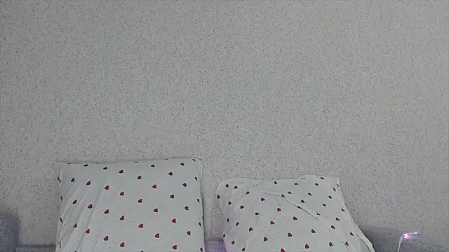 Snapshot of ArianaWalker77 chatting on September 30, 3:12 am ArianaWalker77 online show from September 30, 3:12 am