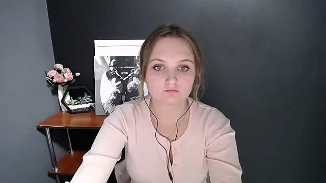 Mystic nikole online show from October 8, 3:38 pm