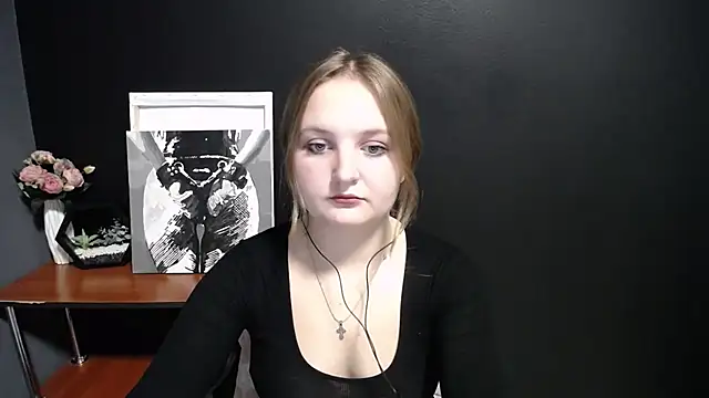 Mystic nikole online show from September 25, 3:00 pm