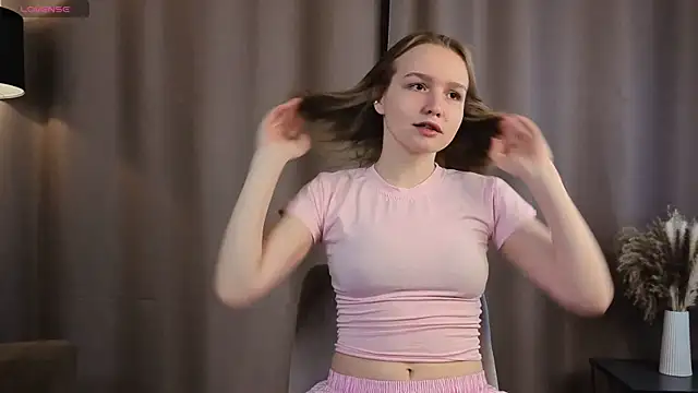 Snapshot of VinnieSerrano chatting on October 4, 3:05 pm VinnieSerrano online show from October 4, 3:05 pm