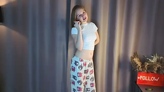 Snapshot of VinnieSerrano chatting on September 15, 3:20 pm VinnieSerrano online show from September 15, 3:20 pm