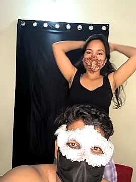 Snapshot of Family02 chatting on October 14, 4:42 pm Family02 online show from October 14, 4:42 pm