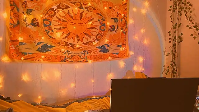 AliceCUNTach online show from February 14, 5:53 am