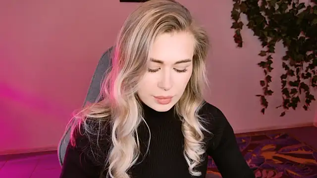 AdelLoyss online show from October 14, 3:47 pm