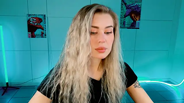 AdelLoyss online show from October 11, 1:14 pm