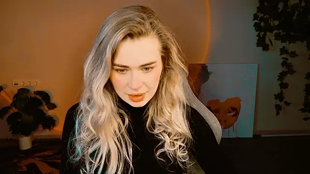 AdelLoyss online show from October 25, 1:08 pm