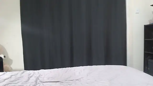 aussiepeaches online show from February 1, 11:42 am